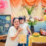 Mẹ Thủy Tiên